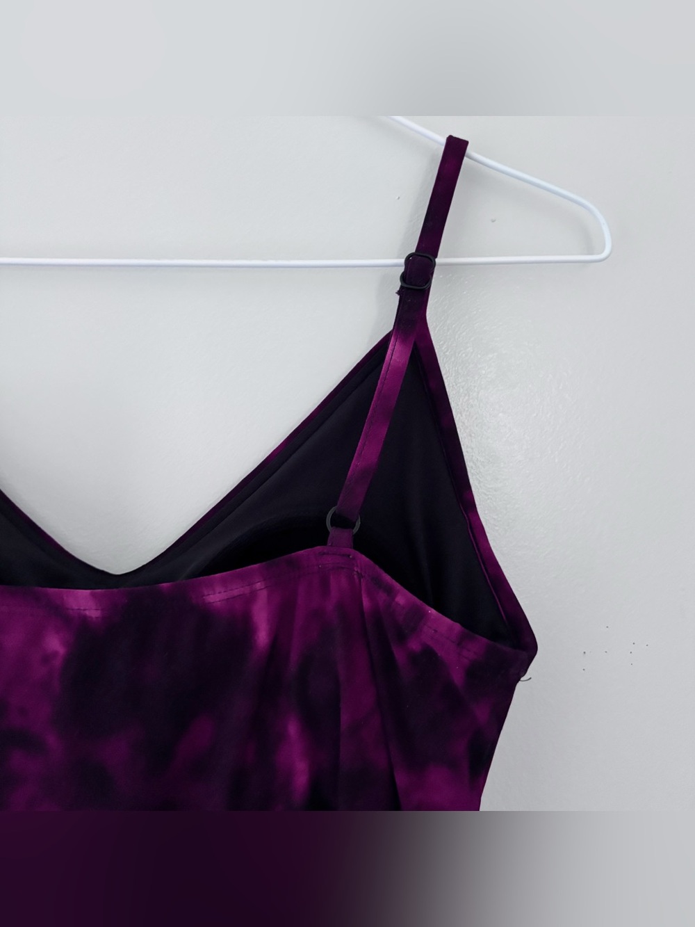 Y2K Ruffle Tank - Picture 5 of 6